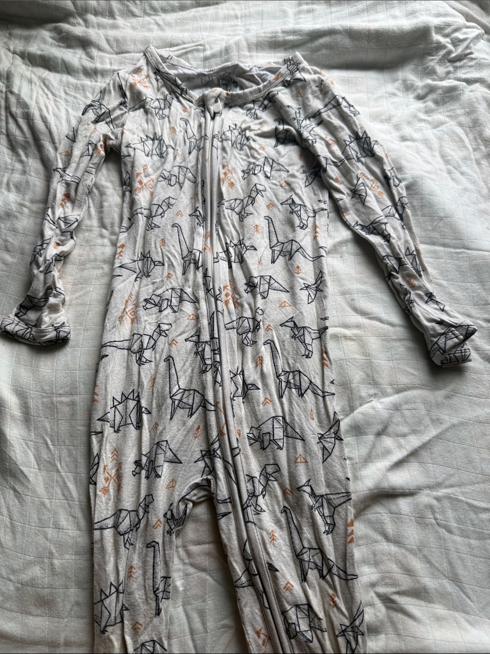 Origami dinosaur pjs - Picture 2 of 6